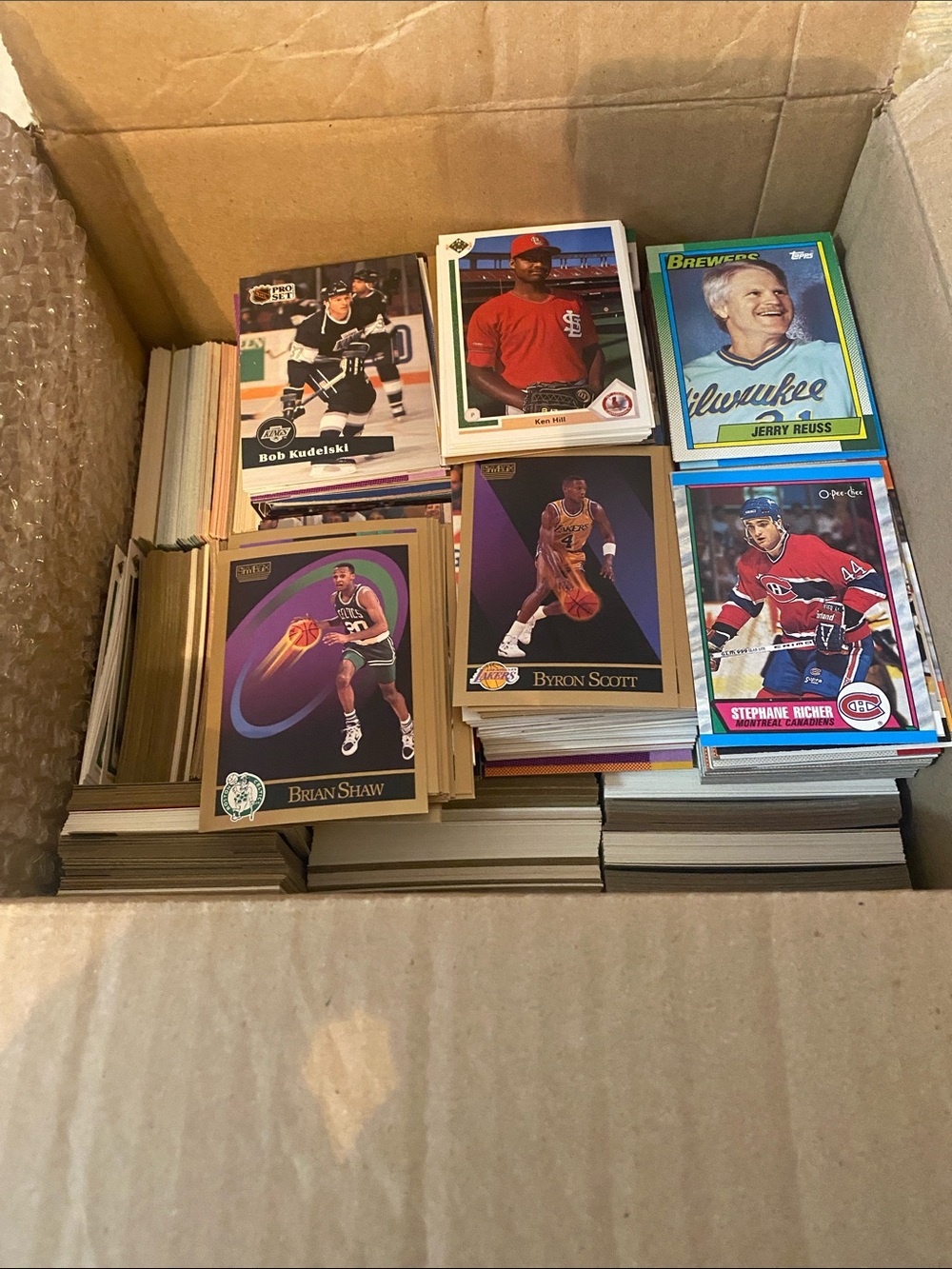 Bulk Lot of Common Sports Cards Approx 4kg Box 1